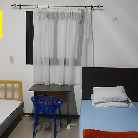 Rooms, Shared Apartment With A Separate Private Entrance In Nasr City,Cairo,Egypt Near The New Malaysian Students Building, The Abana, Al-Fajr Institute For Teaching Languages 15 Min From Cairo International Airport, 25 Min Downtown And 40 Min To Pyr Exterior photo