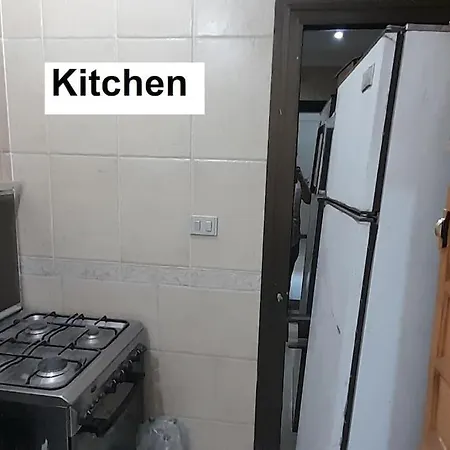 Rooms, Shared Apartment With A Separate Private Entrance In Nasr City,Cairo,Egypt Near The New Malaysian Students Building, The Abana, Al-Fajr Institute For Teaching Languages 15 Min From Cairo International Airport, 25 Min Downtown And 40 Min To Pyr Exterior photo