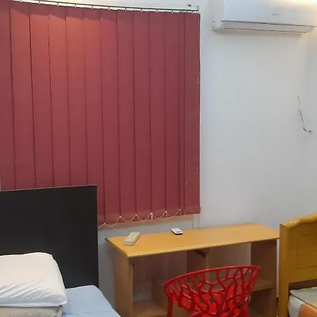 Rooms, Shared Apartment With A Separate Private Entrance In Nasr City,Cairo,Egypt Near The New Malaysian Students Building, The Abana, Al-Fajr Institute For Teaching Languages 15 Min From Cairo International Airport, 25 Min Downtown And 40 Min To Pyr Exterior photo
