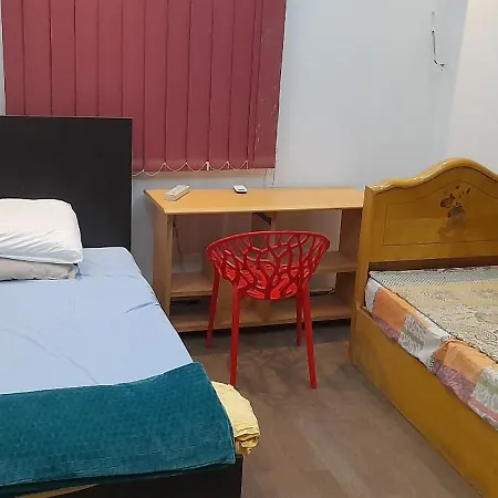 Rooms, Shared Apartment With A Separate Private Entrance In Nasr City,Cairo,Egypt Near The New Malaysian Students Building, The Abana, Al-Fajr Institute For Teaching Languages 15 Min From Cairo International Airport, 25 Min Downtown And 40 Min To Pyr Exterior photo